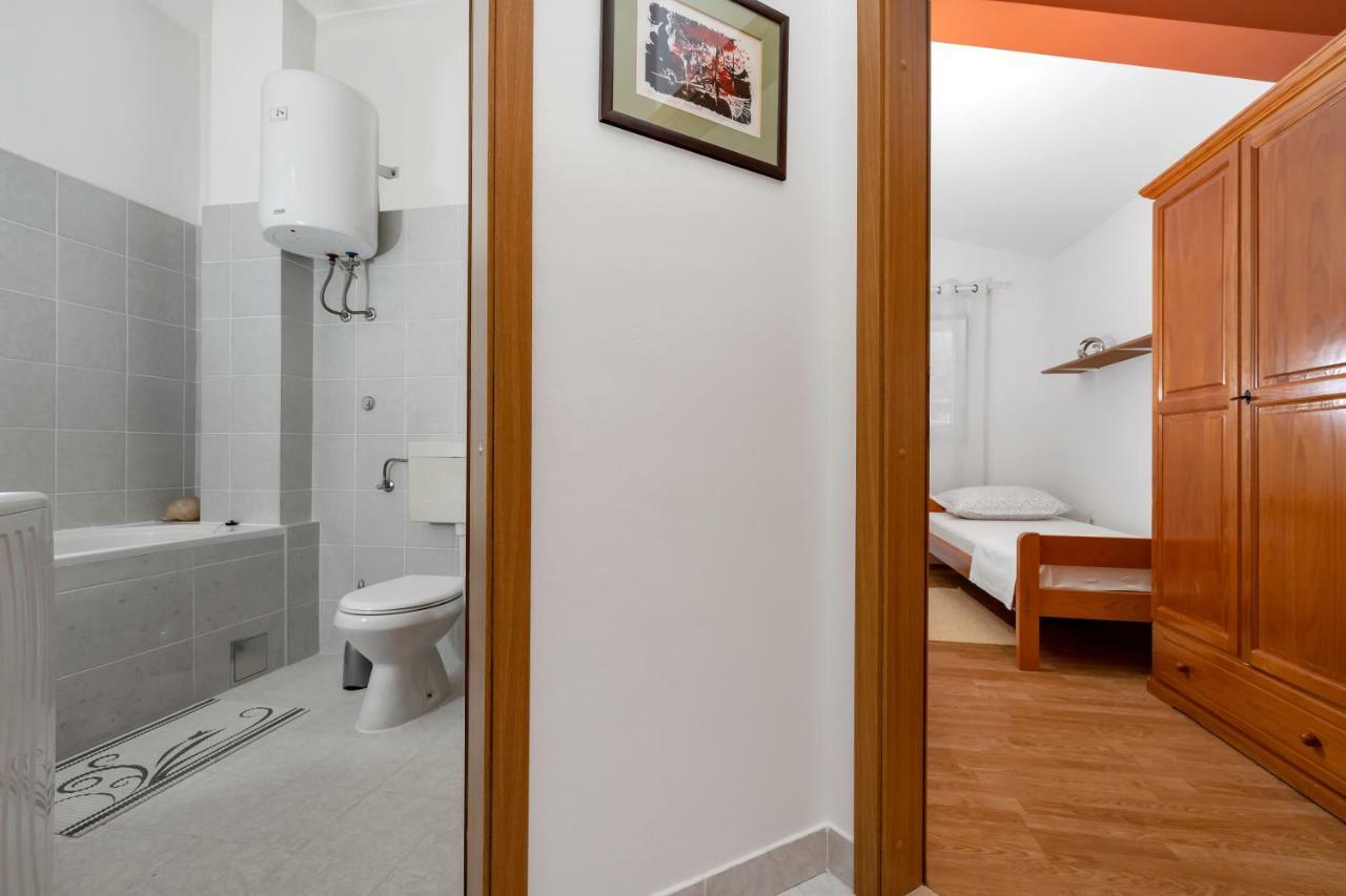 Apartment Kate-Few Minutes From Beach Makarska Bagian luar foto